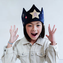 將圖片載入圖庫檢視器 Birthday crown