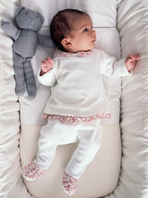將圖片載入圖庫檢視器 Two-piece romper with floral print details