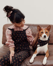 將圖片載入圖庫檢視器 Pink blouse with red flowers