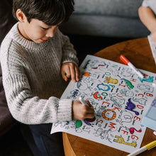 將圖片載入圖庫檢視器 Into the Wild Classic Colouring & Doodle Mat