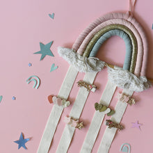 將圖片載入圖庫檢視器 Rainbow Drops Clip Hanger
