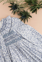 將圖片載入圖庫檢視器 Adeline, smocked dress, in Blue garden print