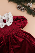 將圖片載入圖庫檢視器 Joséphine, smocked dress, in Burgundy velvet