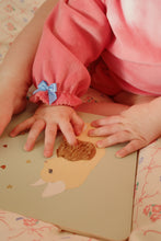 將圖片載入圖庫檢視器 touch and feel book safari fsc - safari