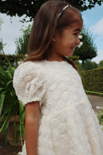 將圖片載入圖庫檢視器 ally dress - antique white