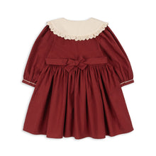 將圖片載入圖庫檢視器 Red dress with a white collar on a white background
