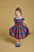 將圖片載入圖庫檢視器 Ritha, smocked dress, in Navy and red tartan