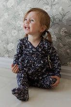 將圖片載入圖庫檢視器 Organic Cotton Footed Pant - Blueberry Floral