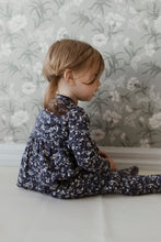 將圖片載入圖庫檢視器 Organic Cotton Footed Pant - Blueberry Floral