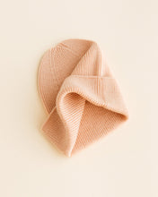 將圖片載入圖庫檢視器 BEANIE NEWBORN SALMON