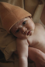 將圖片載入圖庫檢視器 BEANIE NEWBORN SALMON