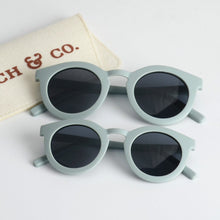 將圖片載入圖庫檢視器 Grech&Co Eyewear Child Sustainable Sunglasses Kid and Adult - Light Blue