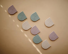 將圖片載入圖庫檢視器 Rainbow Teether (Cambridge Blue)
