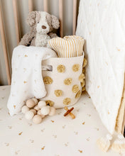 將圖片載入圖庫檢視器 Pehr Bedding Woven Chambray Crib Sheet - Hatchling Duck