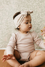 Load image into Gallery viewer, Organic Cotton Headband - Chloe Floral Tofu