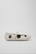 Load image into Gallery viewer, Twins - White and Black Leather Ballerinas