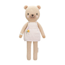 將圖片載入圖庫檢視器 Goldie the honey bear