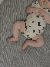將圖片載入圖庫檢視器 Capri Undyed Cotton Short Sleeve Bodysuit