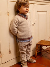 將圖片載入圖庫檢視器 V-neck knitted jumper striped detail