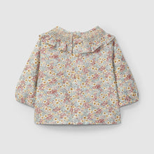 將圖片載入圖庫檢視器 Floral blouse with smocking