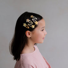 Load image into Gallery viewer, MIMI &amp; LULA Daffodil mini clic clacs headband featuring small yellow daffodil flower accents on a flexible band