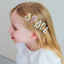 將圖片載入圖庫檢視器 Star cut out hair clips