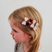 將圖片載入圖庫檢視器 Glitter velvet bow salon hair clips