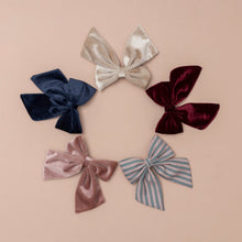 Load image into Gallery viewer, Agnes oversize bow pack