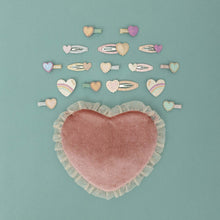將圖片載入圖庫檢視器 Scalloped heart hair clips
