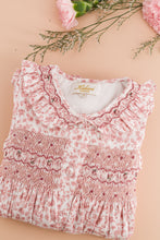 將圖片載入圖庫檢視器 Adeline, smocked dress, in Old rose garden print