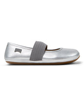 將圖片載入圖庫檢視器 Right - Silver Leather Ballerina for Kids.