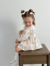 Load image into Gallery viewer, Pigtail Clips | Bow Hearts - Creme