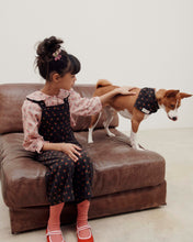 Load image into Gallery viewer, Pink blouse with red flowers