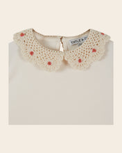 Load image into Gallery viewer, Sweatshirt Ecru crochet collar ECRU