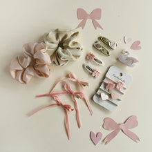 Load image into Gallery viewer, Very Cutesy Long Bow Clips