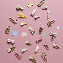 將圖片載入圖庫檢視器 Petal Twisty Bow Clips - LittleBae.