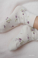 將圖片載入圖庫檢視器 Jacquard Floral Sock - Lauren Floral Pink Tint