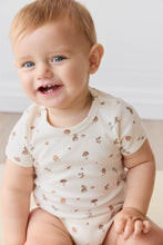 將圖片載入圖庫檢視器 Organic Cotton Hudson Short Sleeve Bodysuit - Foraging Friends