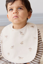 將圖片載入圖庫檢視器 Organic Cotton Bib - Sasha Puppy Tofu