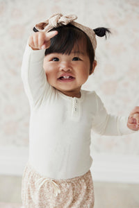 Organic Cotton Fine Rib Long Sleeve Bodysuit - Milk