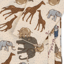 Load image into Gallery viewer, basic newborn onesie - elephantastic