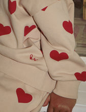 Load image into Gallery viewer, lou sweatshirt - coeur
