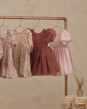 將圖片載入圖庫檢視器 Sofia Dress Rose Shimmer