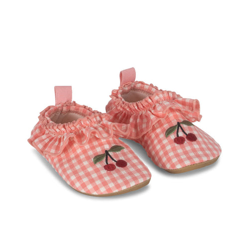soline swim shoes - geranium pink