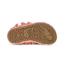 Load image into Gallery viewer, soline swim shoes - geranium pink