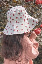 將圖片載入圖庫檢視器 Strawberry Fair Reversible Sun Hat