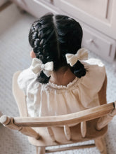 將圖片載入圖庫檢視器 Pigtail Bows | Vanilla Fluffy Knit