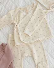 Load image into Gallery viewer, Quincy Mae mauve ditsy top from the Take Home Set, featuring a soft fabric and delicate floral pattern, styled for casual wear.