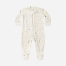 Load image into Gallery viewer, Baby onesie with star pattern on a white background