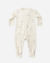 Load image into Gallery viewer, Baby onesie with star pattern on a white background